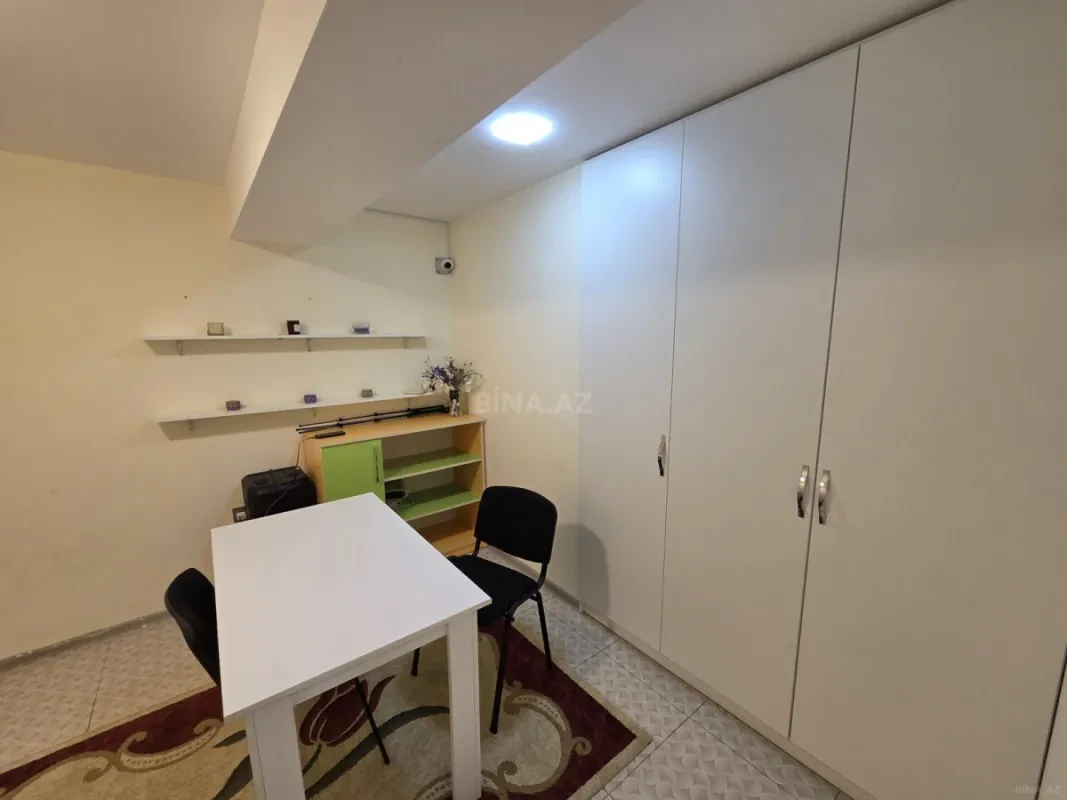 Satılır obyekt 175 m²