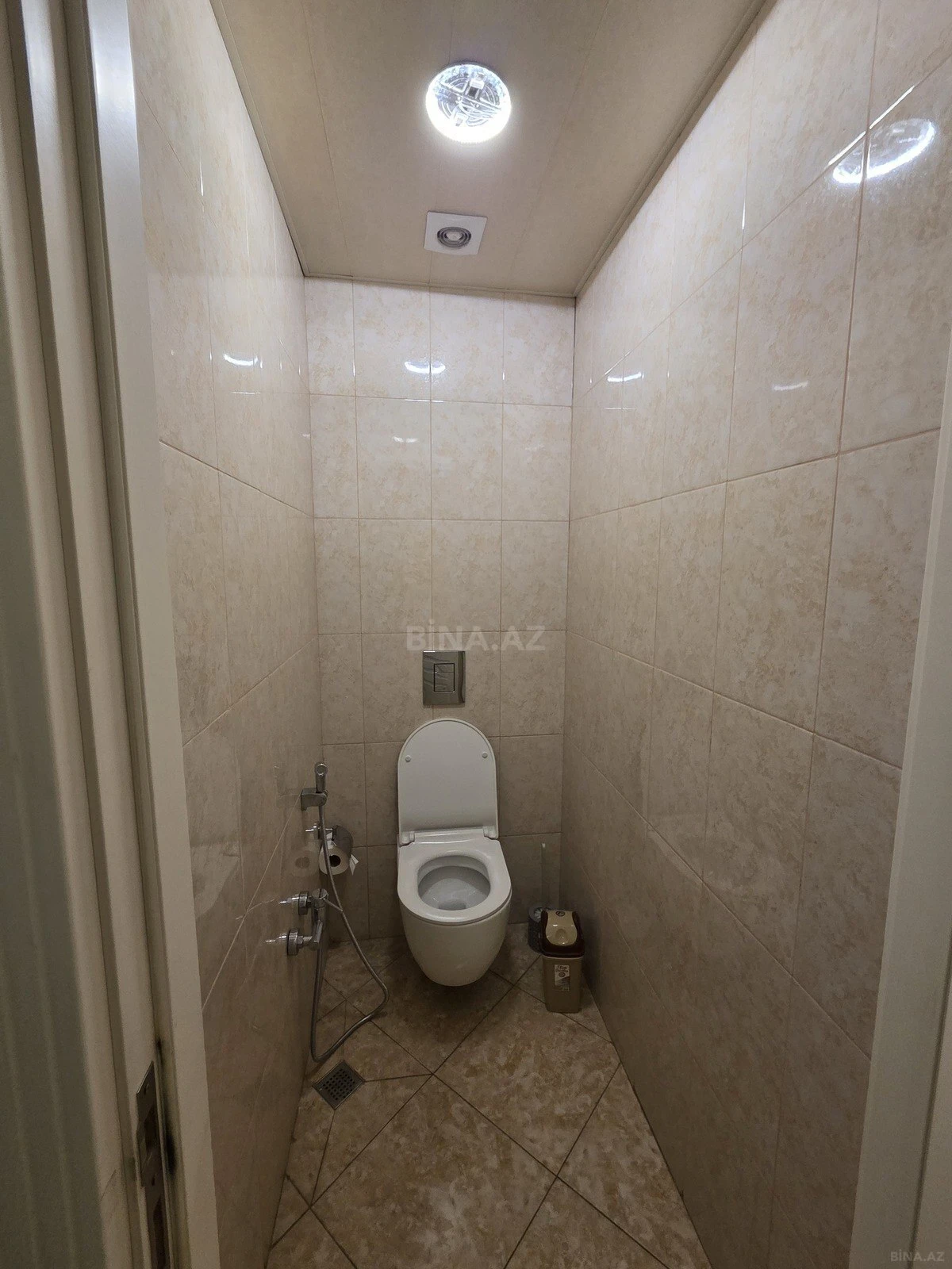 Satılır obyekt 175 m²