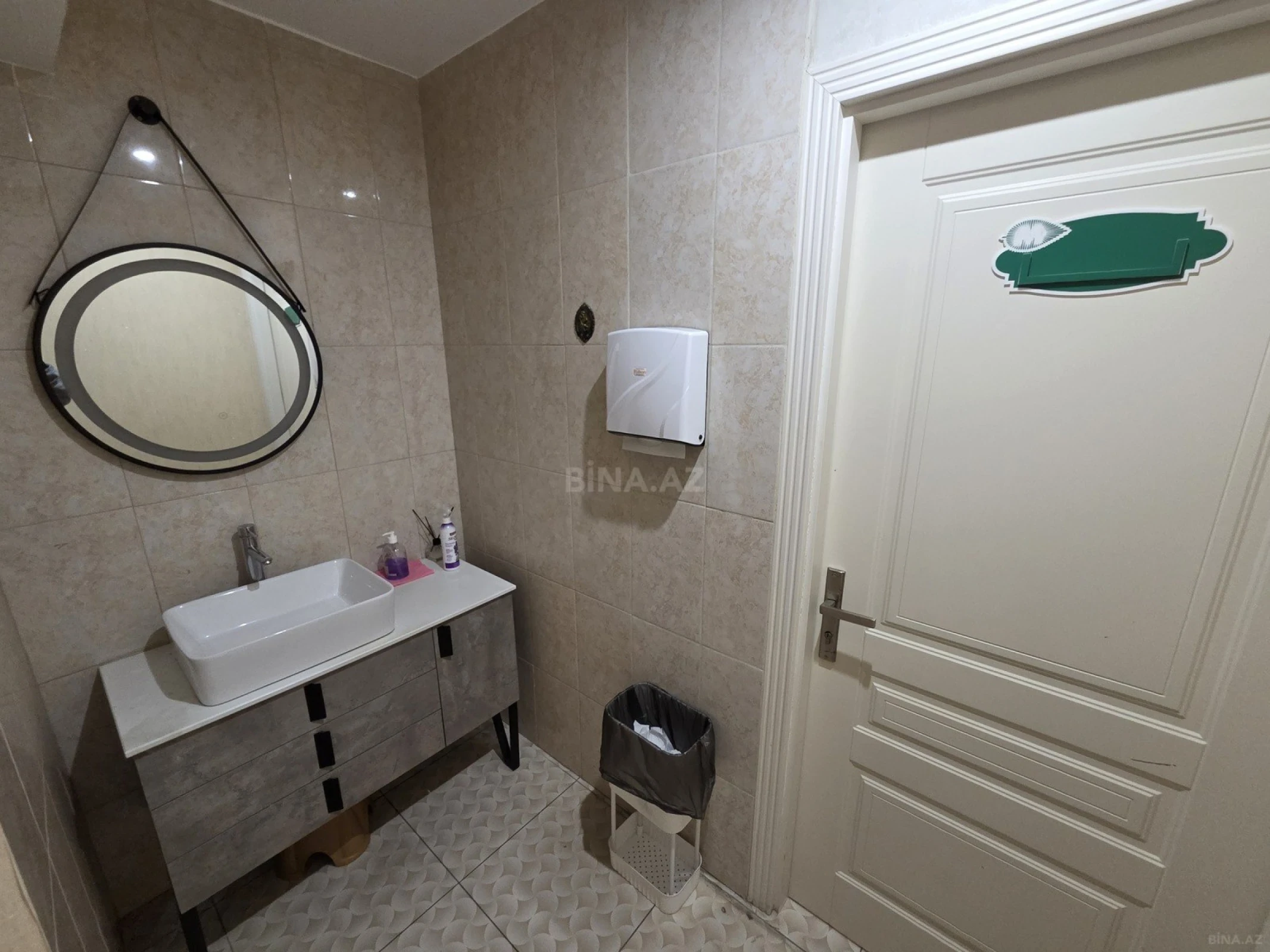 Satılır obyekt 175 m²