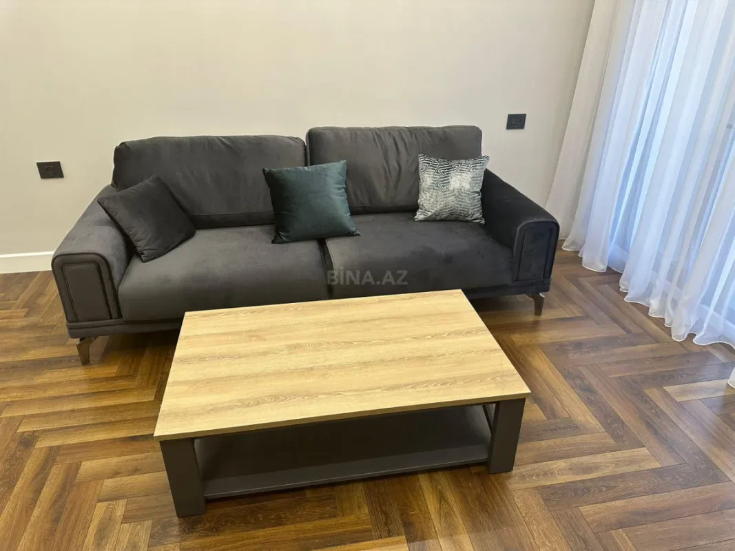 Kirayə verilir 2 otaqlı mənzil 65 m²
