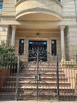Kirayə verilir 6 otaqlı ofis 250 m²
