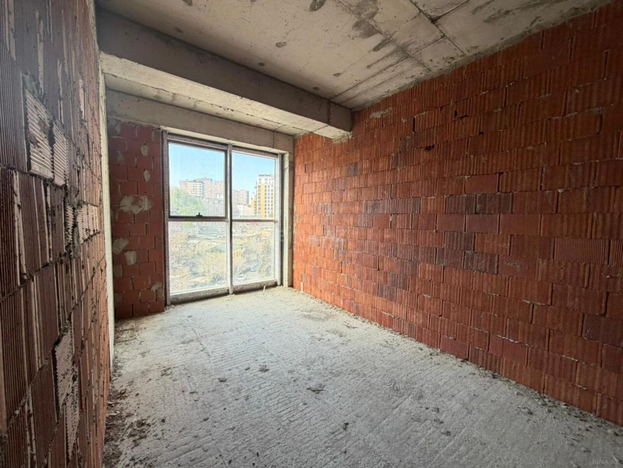 Satılır 3 otaqlı mənzil 75 m²