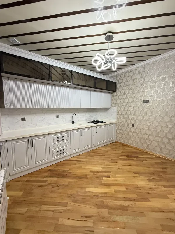 Satılır 5 otaqlı həyət evi 170 m²