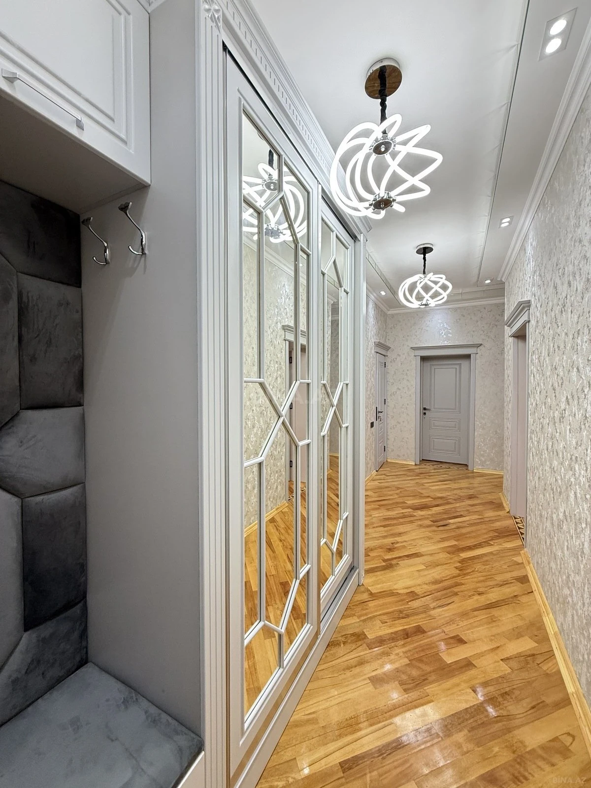 Satılır 5 otaqlı həyət evi 170 m²