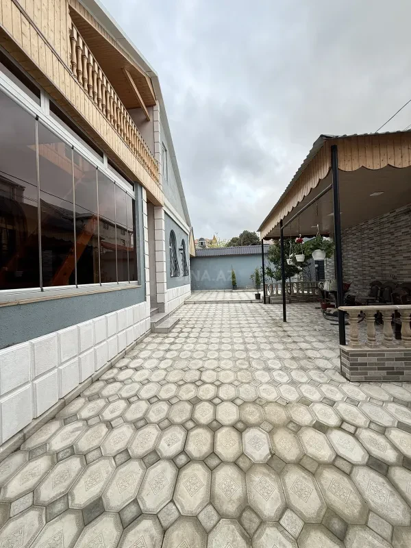 Satılır 5 otaqlı həyət evi 170 m²