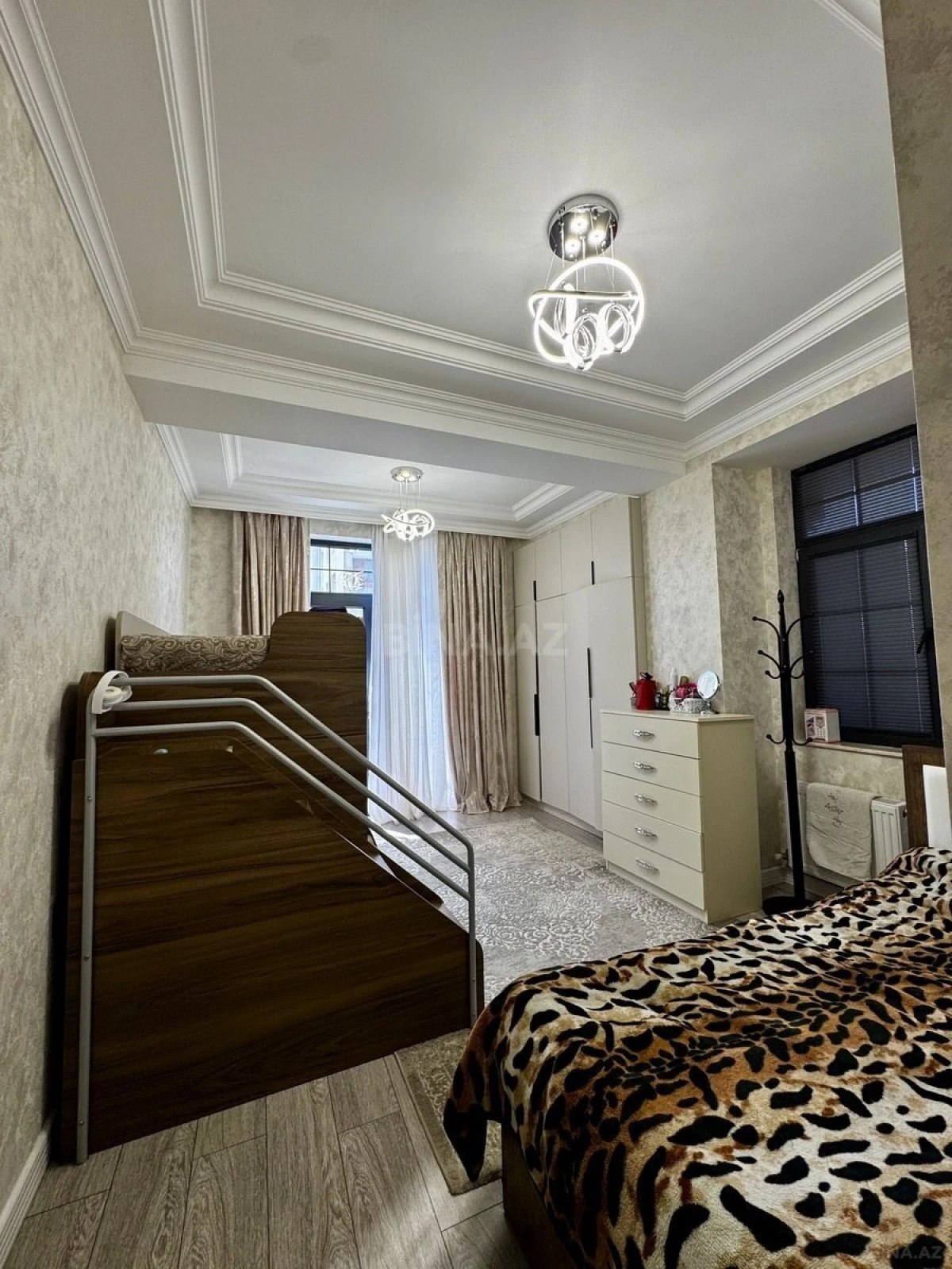 Satılır 3 otaqlı mənzil 97.1 m²