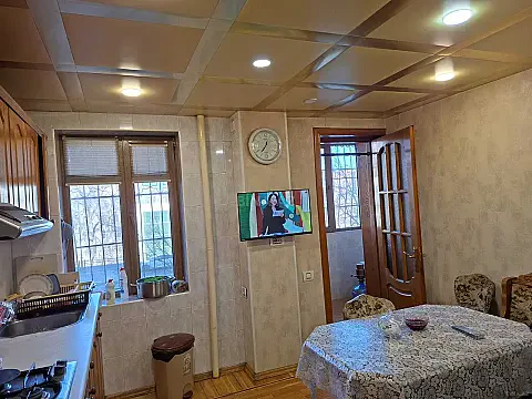 Kirayə verilir 3 otaqlı mənzil 100 m²