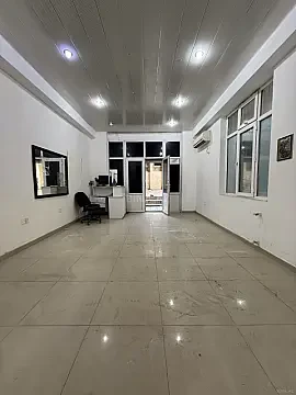 Kirayə verilir obyekt 95 m²