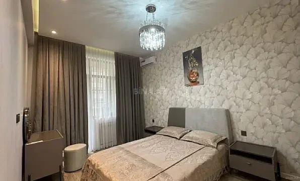 Kirayə verilir 3 otaqlı mənzil 100 m²