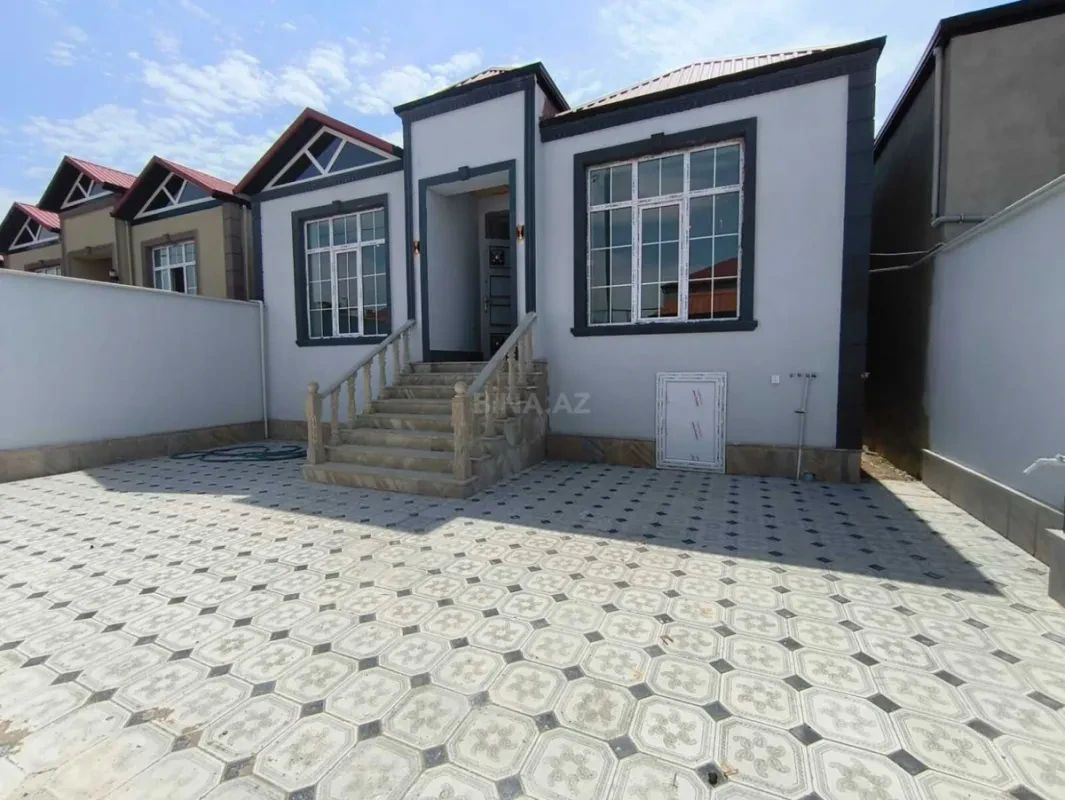 Satılır 4 otaqlı həyət evi 125 m²