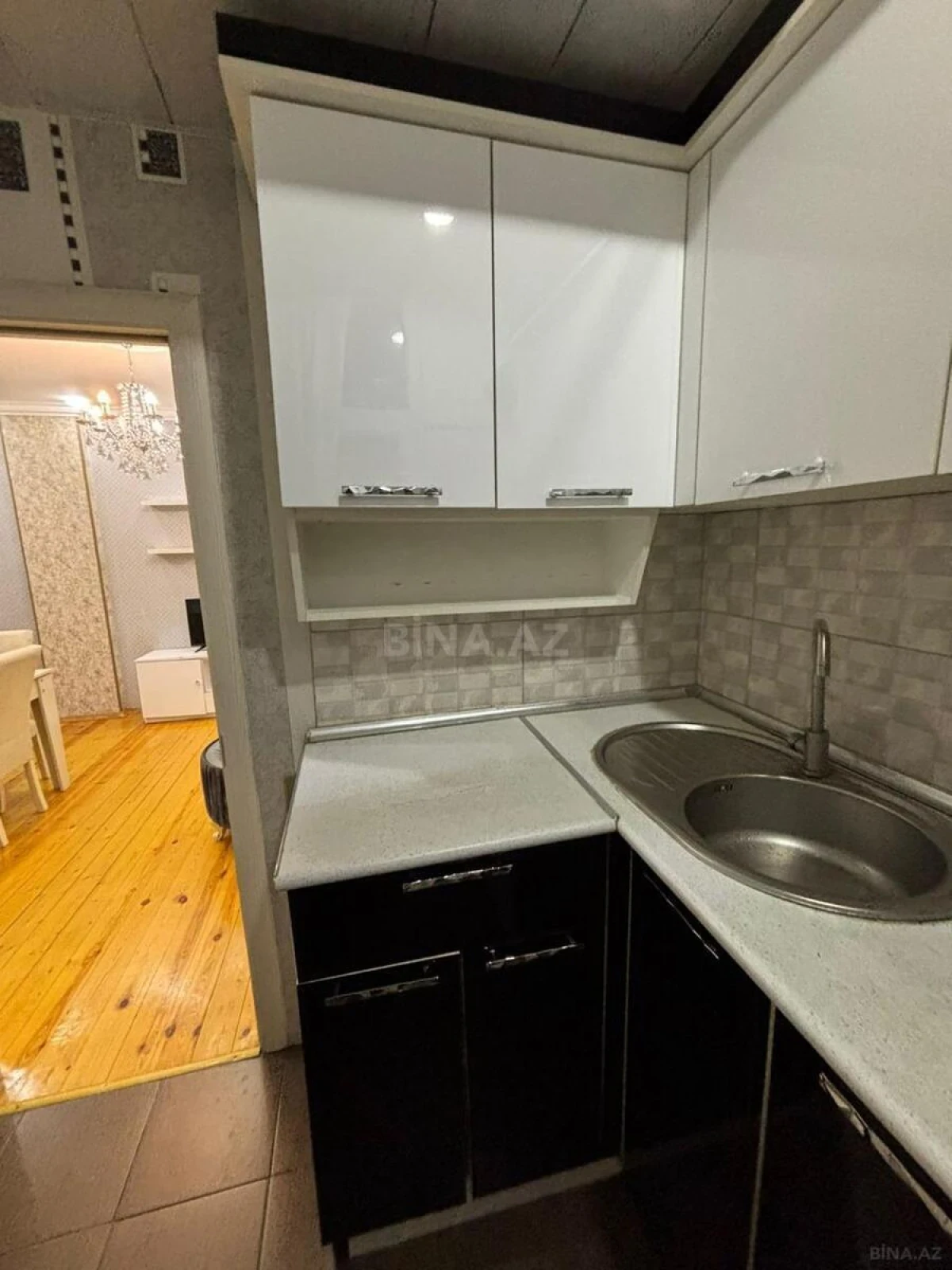 Kirayə verilir 2 otaqlı mənzil 55 m²