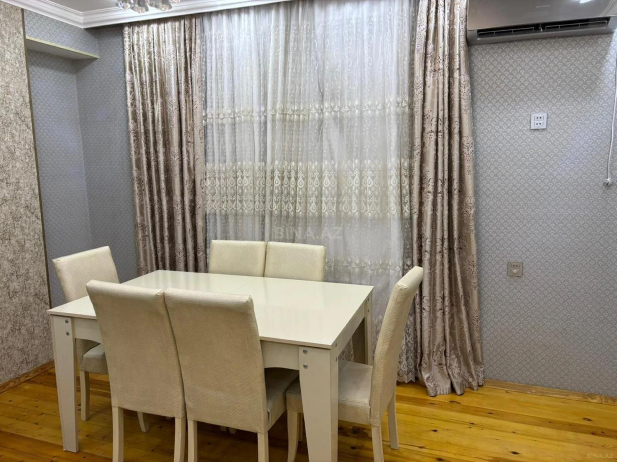 Kirayə verilir 2 otaqlı mənzil 55 m²