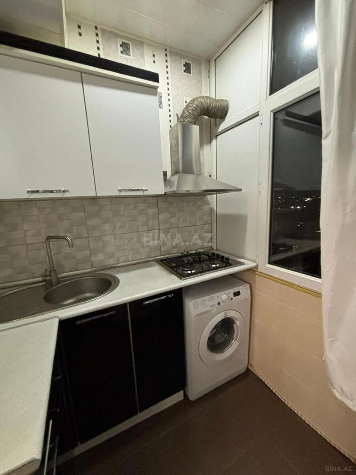 Kirayə verilir 2 otaqlı mənzil 55 m²