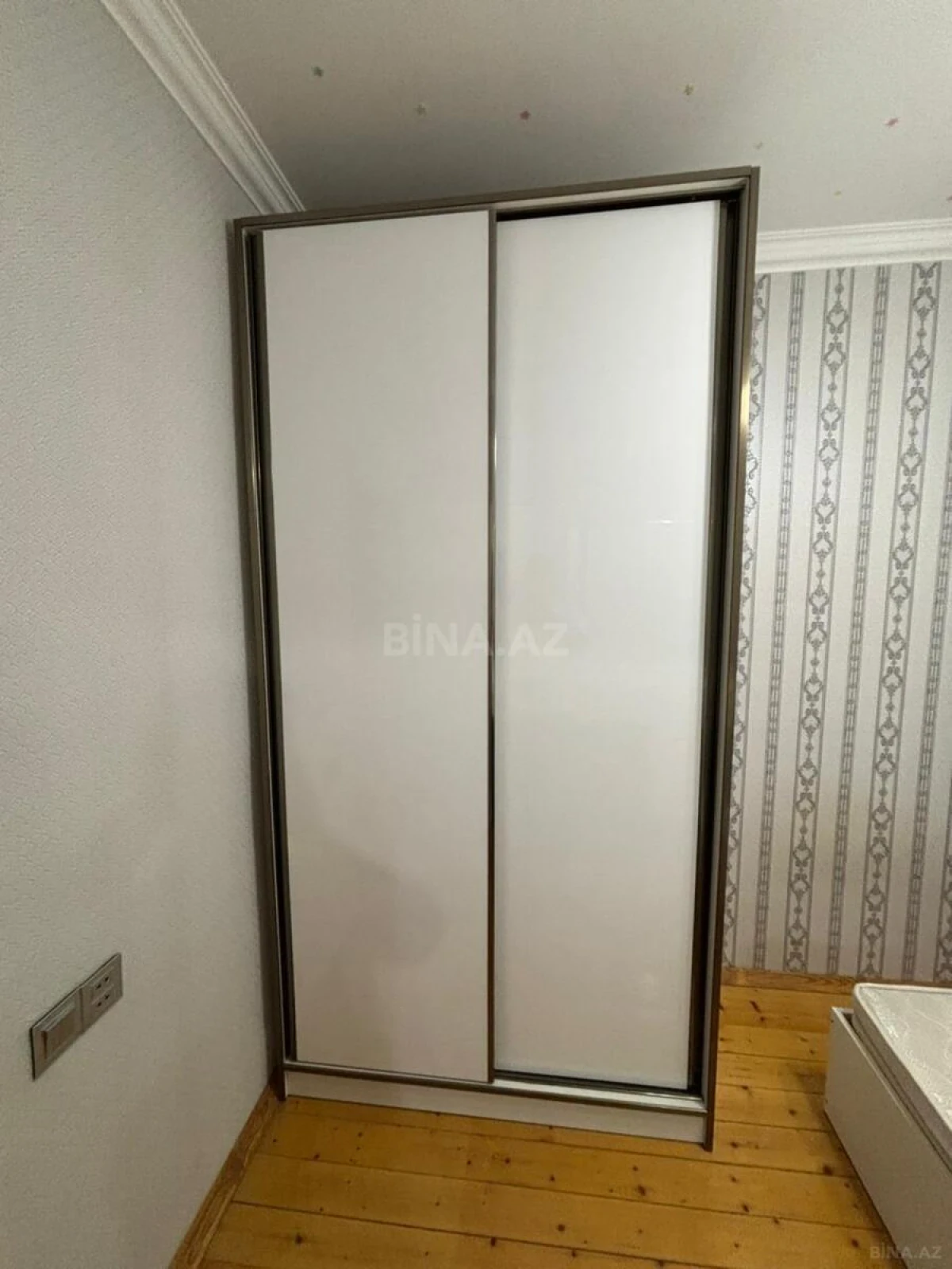 Kirayə verilir 2 otaqlı mənzil 55 m²