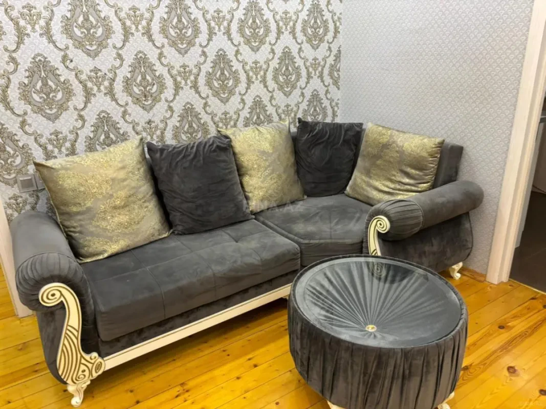 Kirayə verilir 2 otaqlı mənzil 55 m²