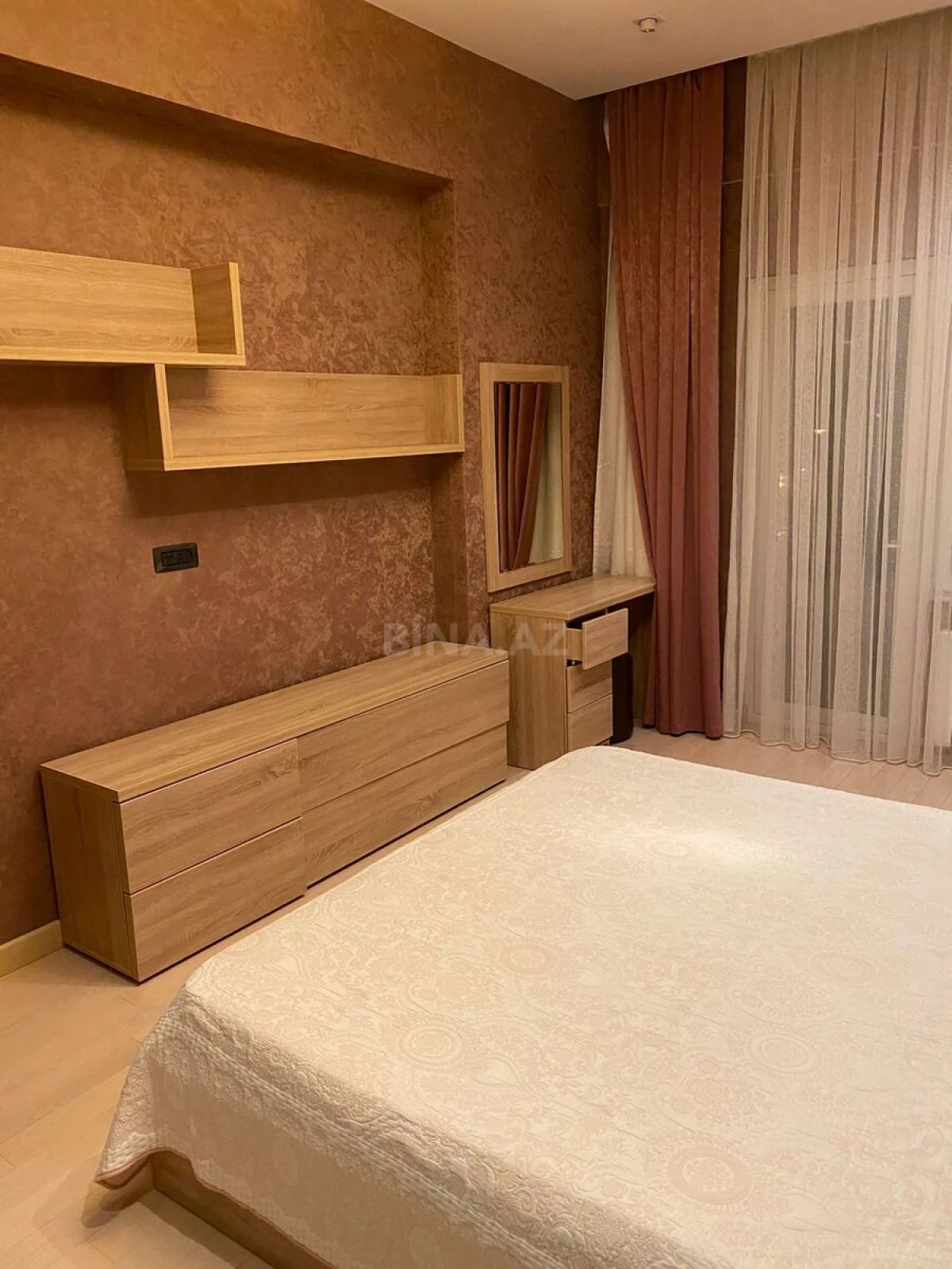 Kirayə verilir 3 otaqlı mənzil 110 m²