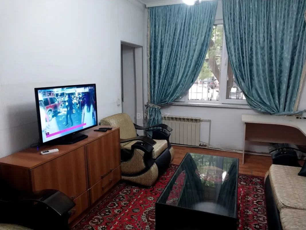 Kirayə verilir 2 otaqlı mənzil 49 m²