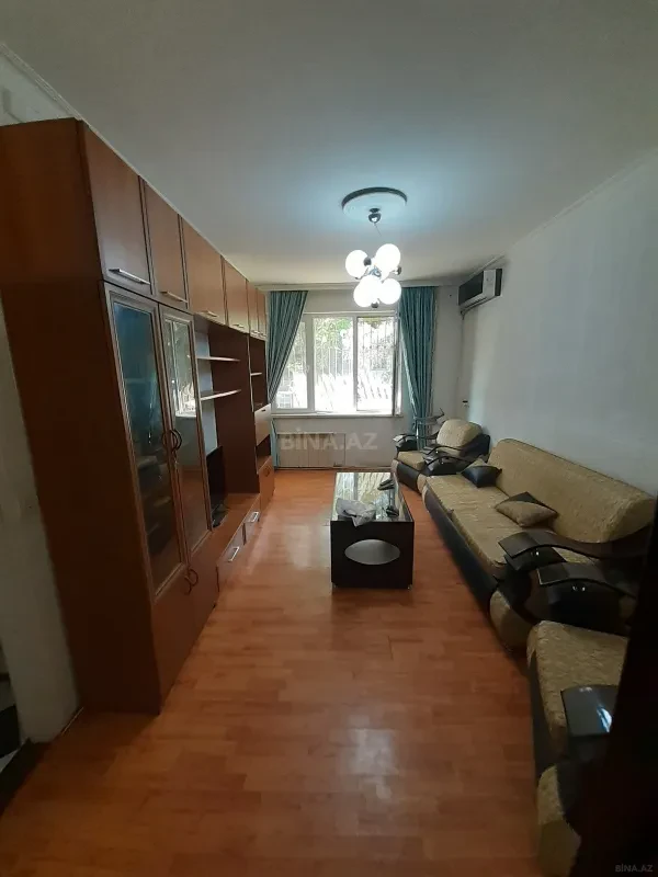 Kirayə verilir 2 otaqlı mənzil 49 m²