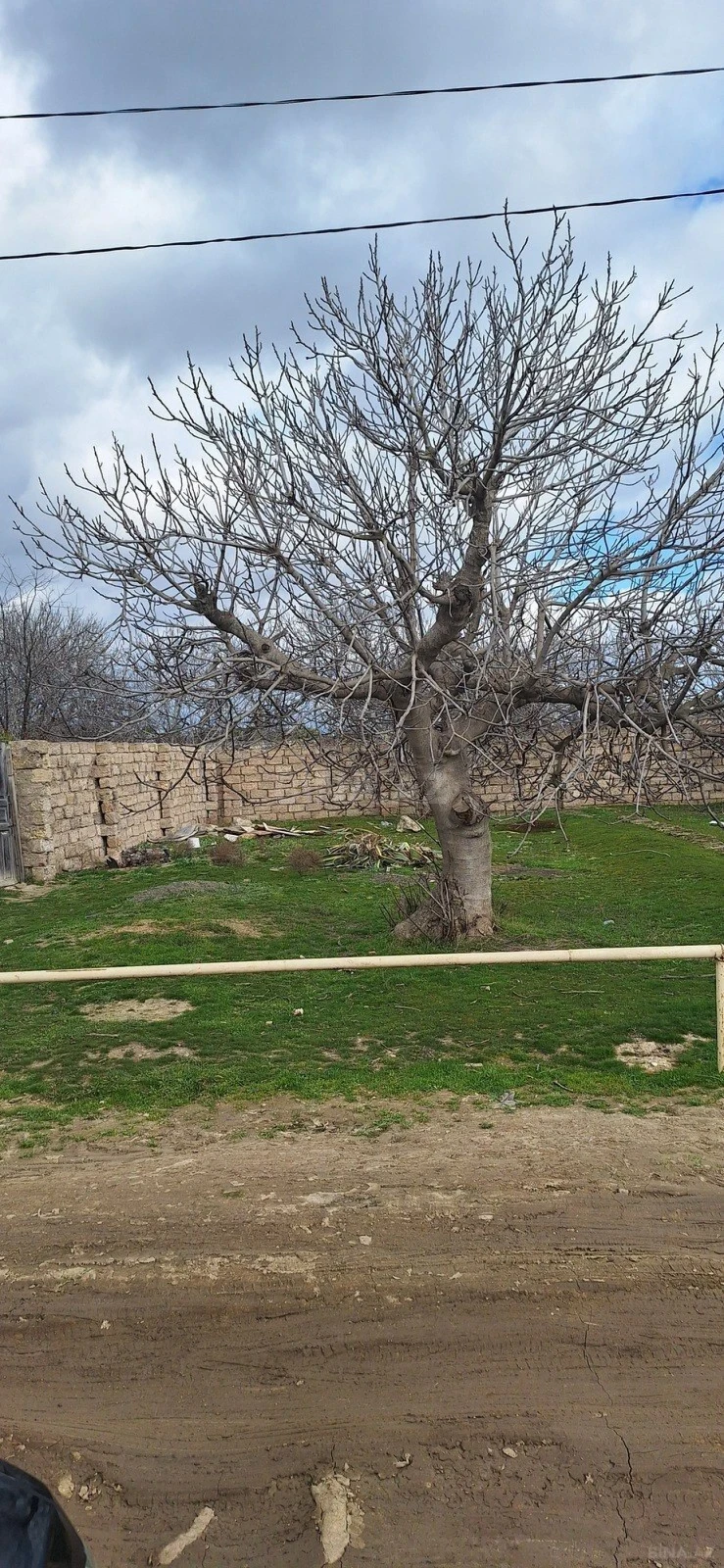 Satılır torpaq sahəsi 2 m²