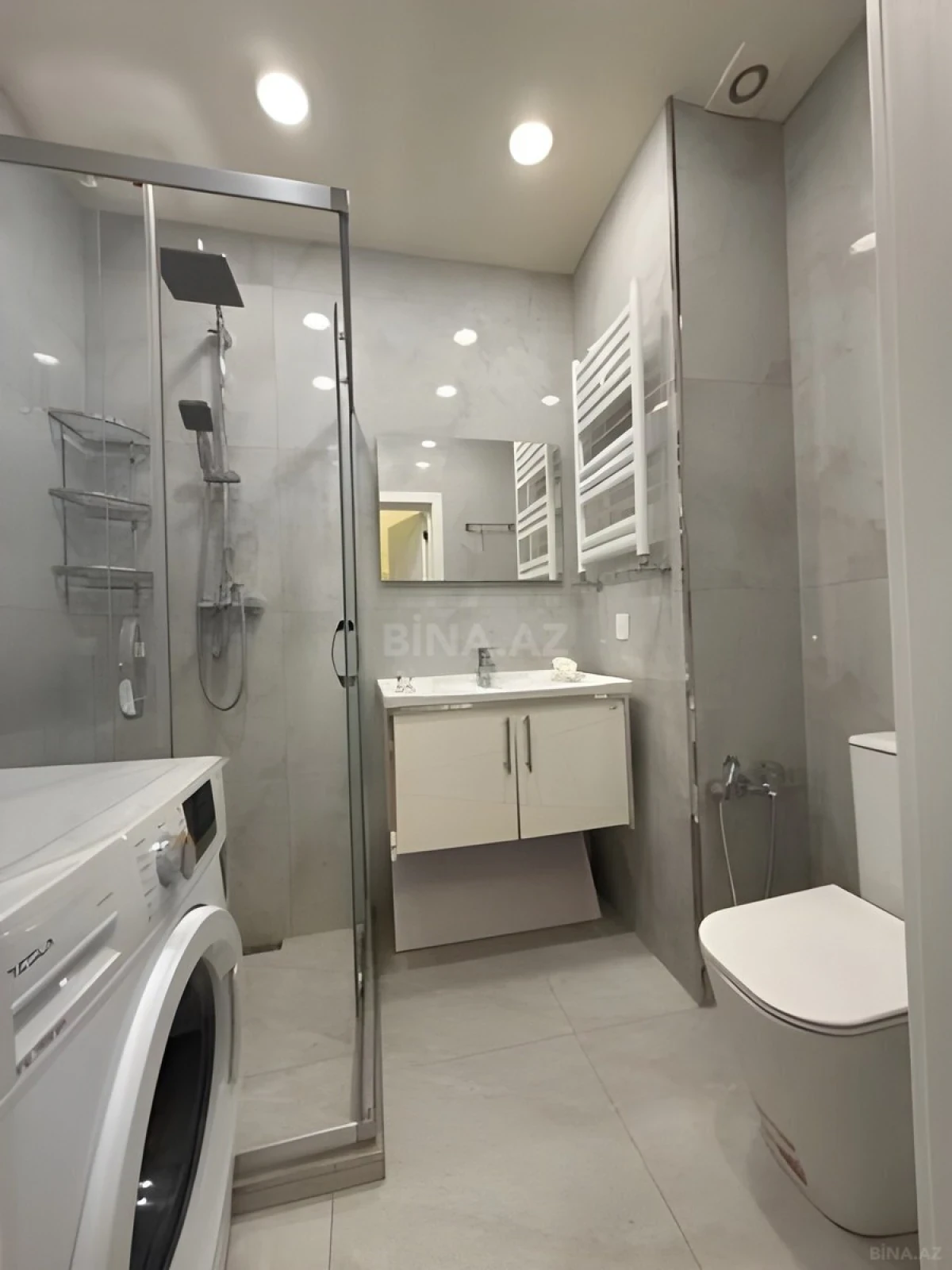 Kirayə verilir 2 otaqlı mənzil 60 m²