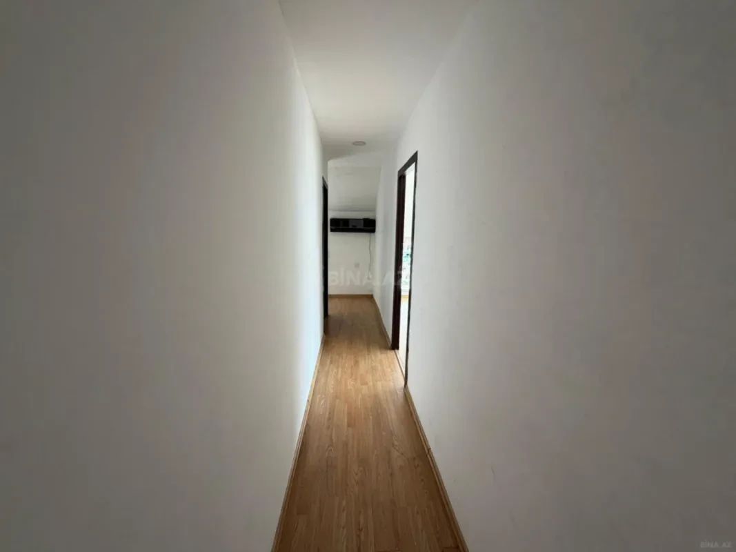 Satılır obyekt 300 m²