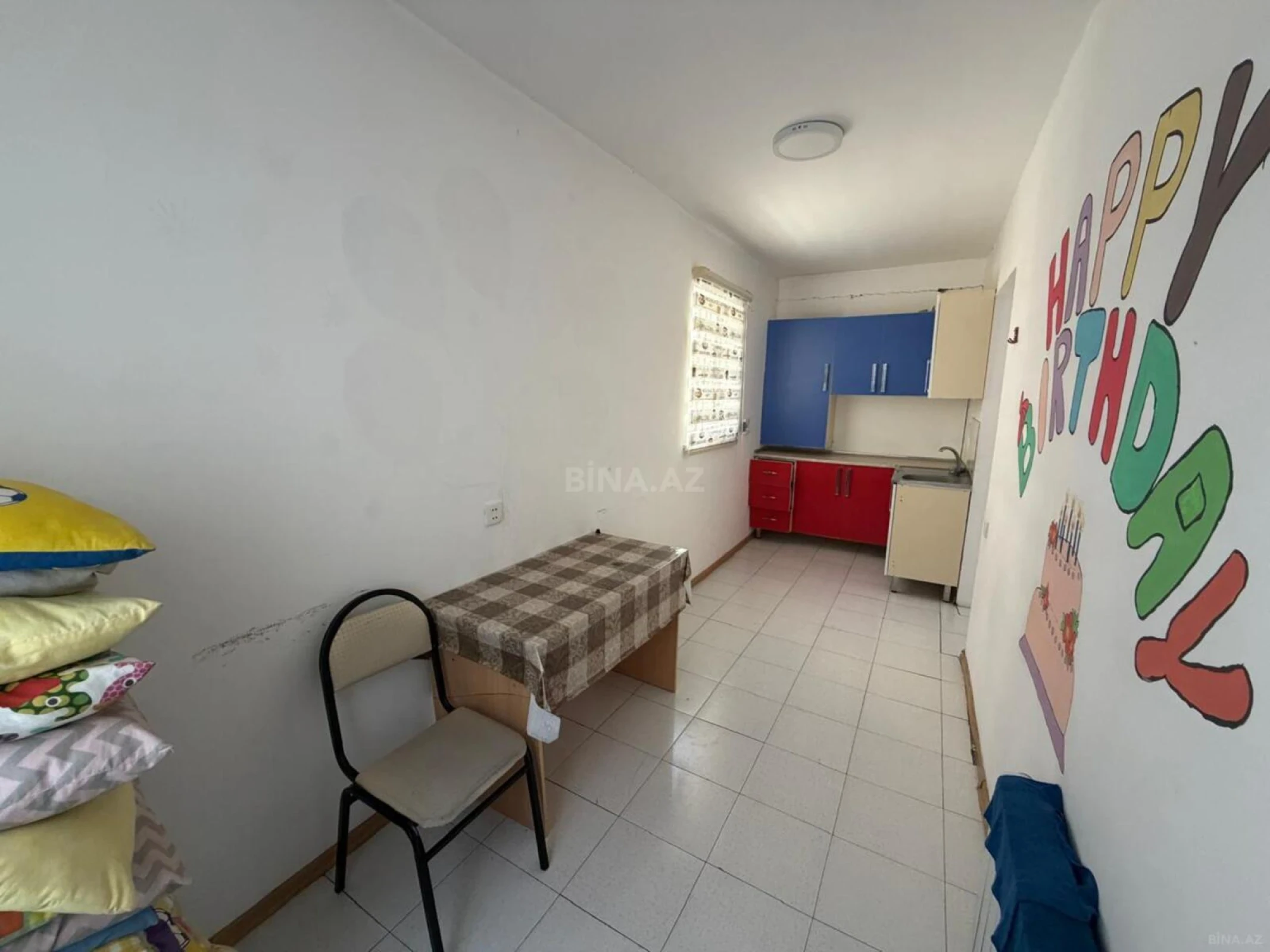 Satılır obyekt 300 m²