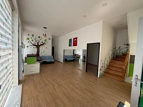 Satılır obyekt 300 m²