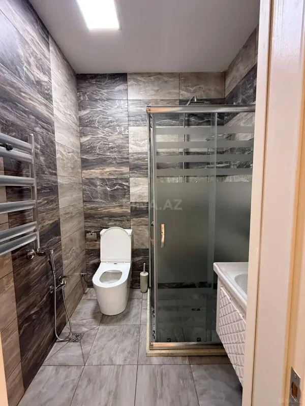 Kirayə verilir 5 otaqlı həyət evi 220 m²