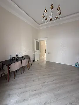 Kirayə verilir 5 otaqlı həyət evi 220 m²