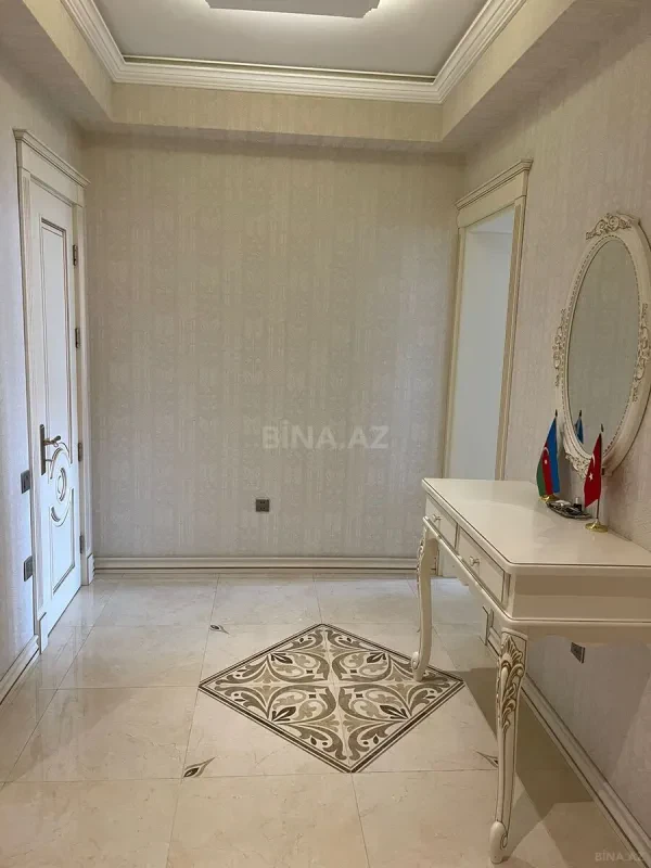 Satılır 2 otaqlı mənzil 95 m²