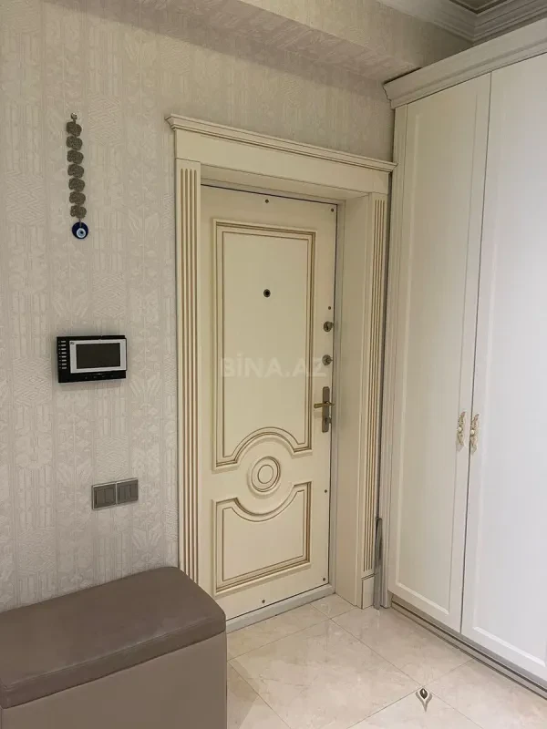 Satılır 2 otaqlı mənzil 95 m²