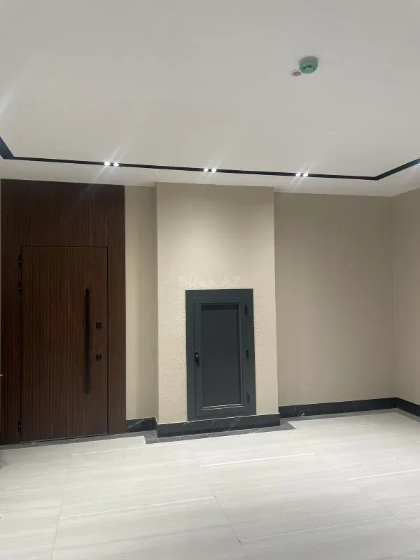 Satılır 2 otaqlı mənzil 117 m²