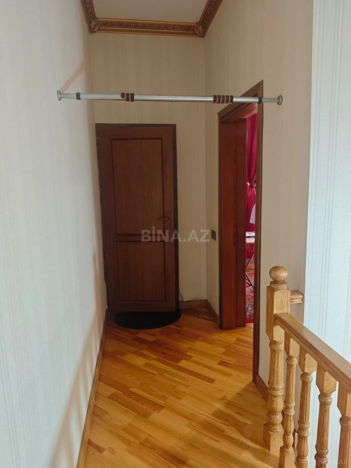 Satılır 5 otaqlı həyət evi 280 m²