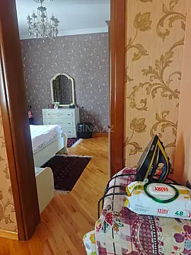 Satılır 5 otaqlı həyət evi 280 m²