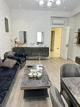 Kirayə verilir 4 otaqlı mənzil 150 m²