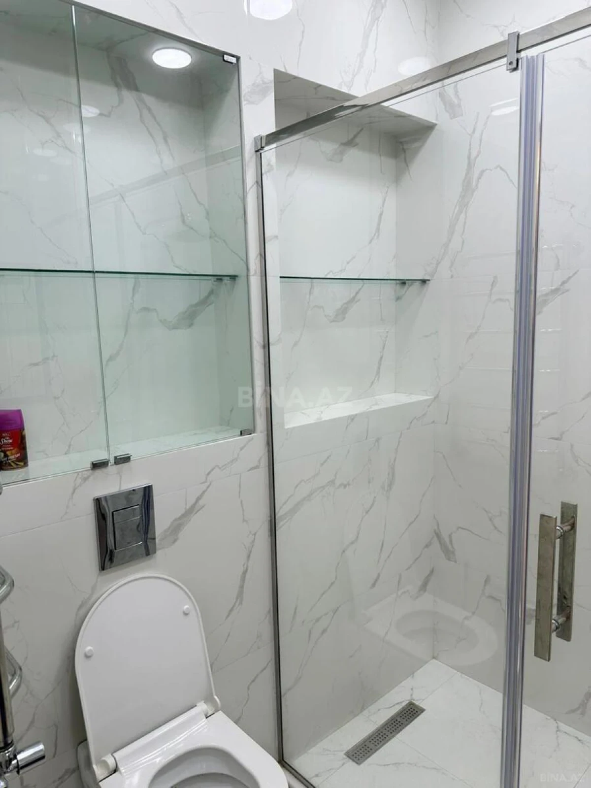 Kirayə verilir 4 otaqlı mənzil 150 m²
