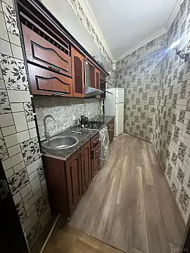 Kirayə verilir 2 otaqlı mənzil 75 m²