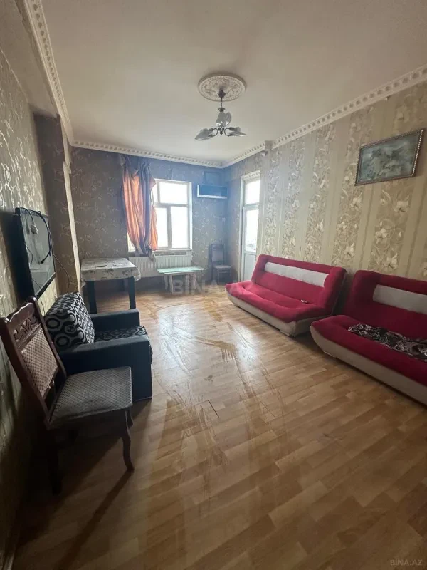 Kirayə verilir 2 otaqlı mənzil 75 m²