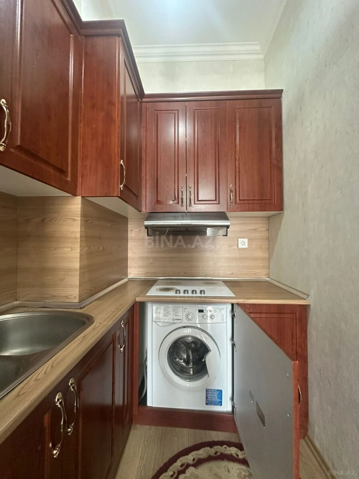 Kirayə verilir 2 otaqlı mənzil 50 m²