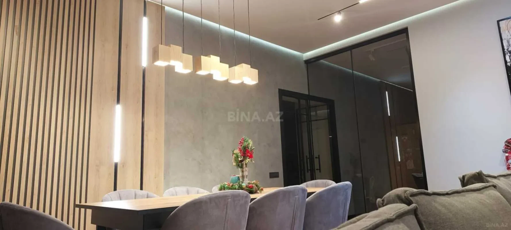Satılır 3 otaqlı mənzil 130 m²