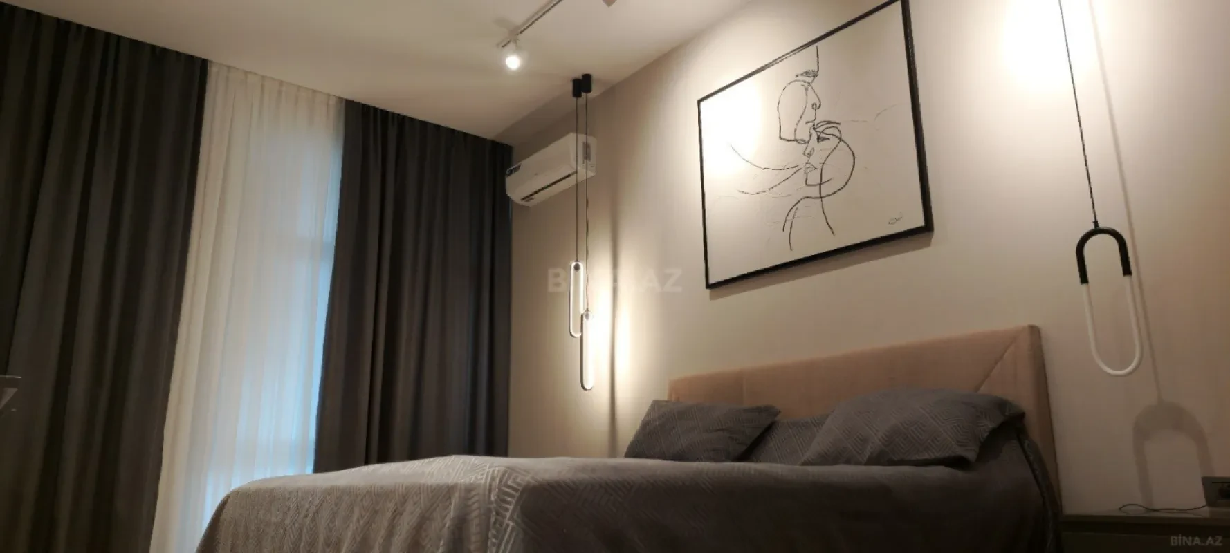 Satılır 3 otaqlı mənzil 130 m²