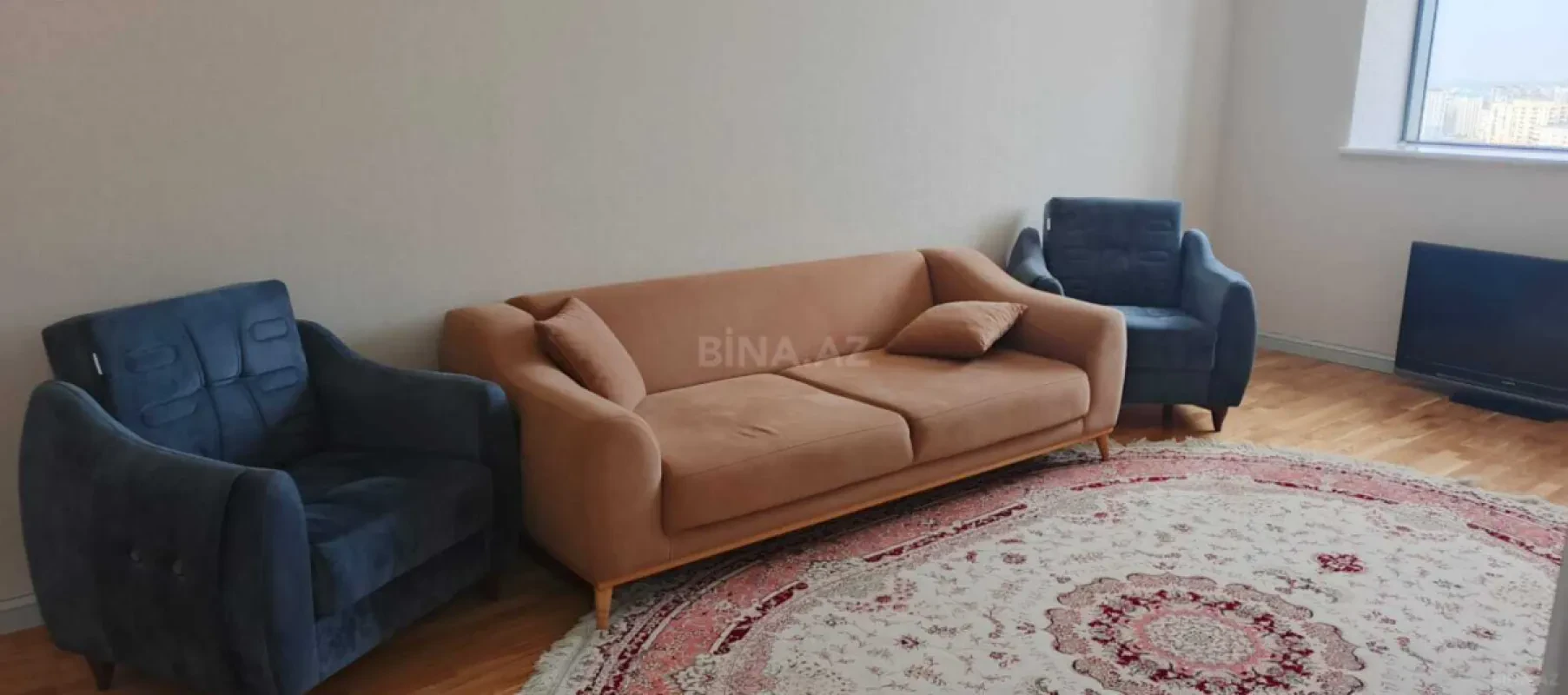 Kirayə verilir 2 otaqlı mənzil 60 m²