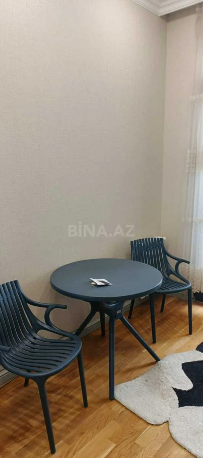 Kirayə verilir 2 otaqlı mənzil 60 m²