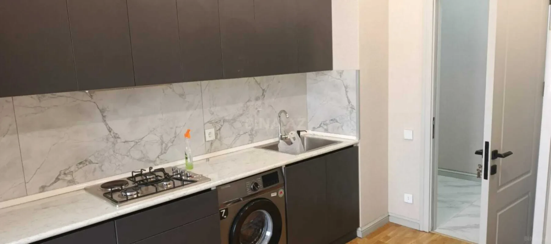 Kirayə verilir 2 otaqlı mənzil 60 m²