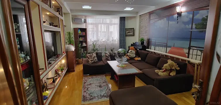 Satılır 3 otaqlı mənzil 102 m² — Bakı, Nizami 3 otaq 102.00 m²