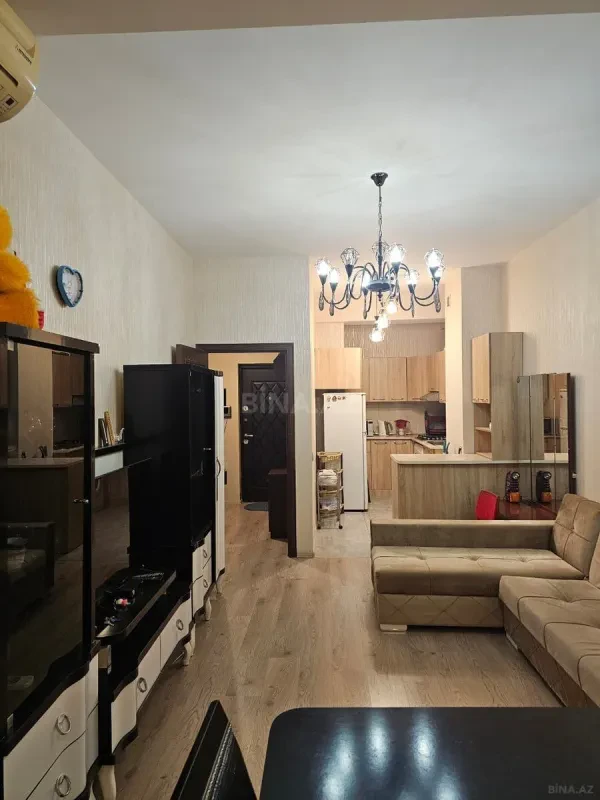 Kirayə verilir 2 otaqlı mənzil 62 m²