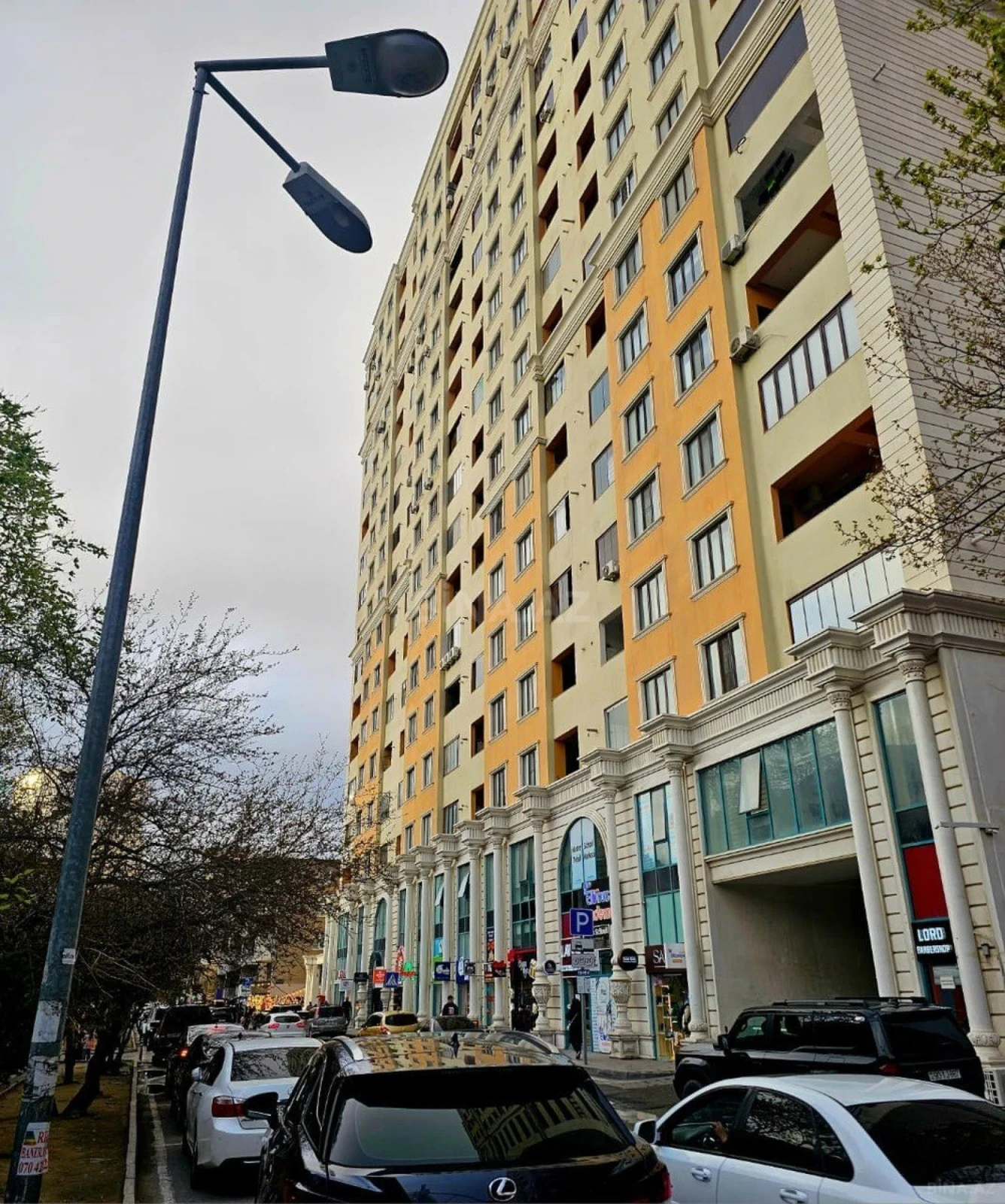 Kirayə verilir 2 otaqlı mənzil 62 m²