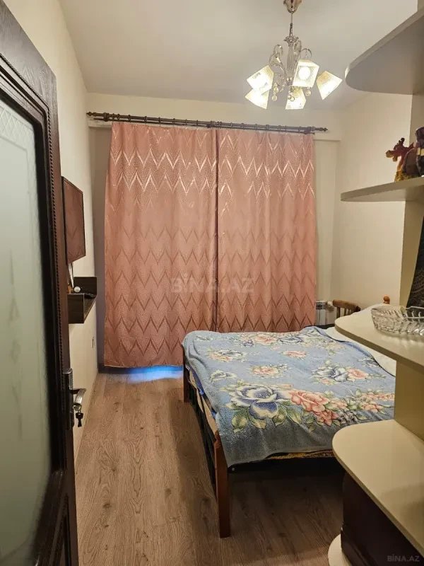 Kirayə verilir 2 otaqlı mənzil 62 m²