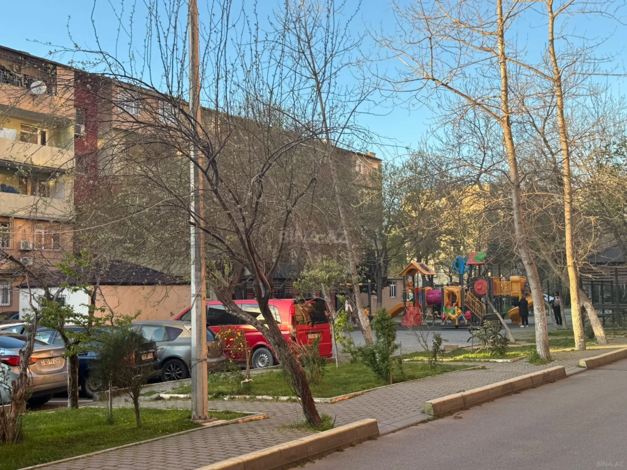 Kirayə verilir 3 otaqlı mənzil 80 m²