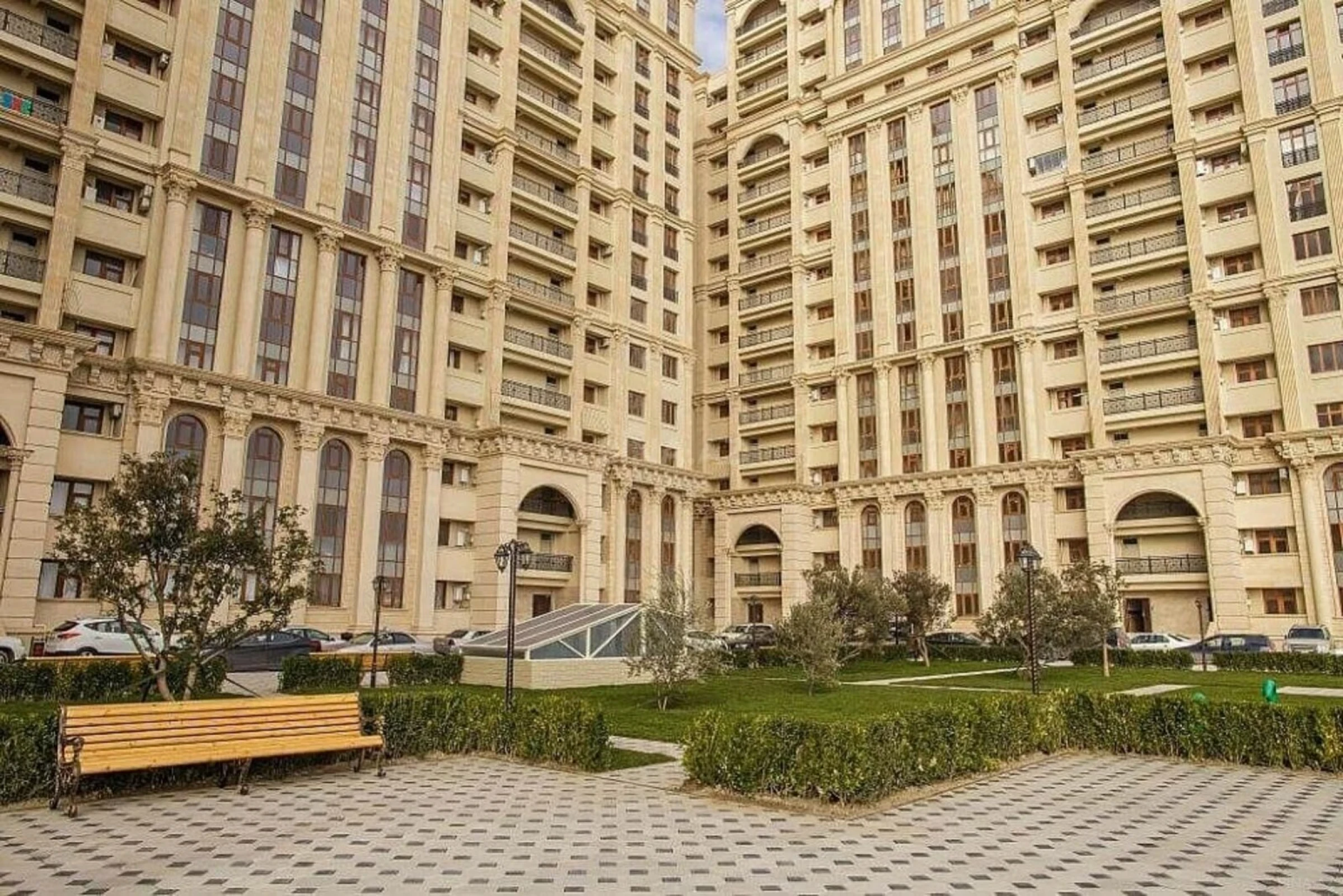 Satılır 2 otaqlı mənzil 51.7 m²